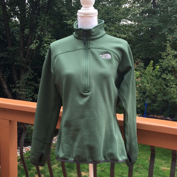The North Face Tops - The North Face half zip with thumbholes